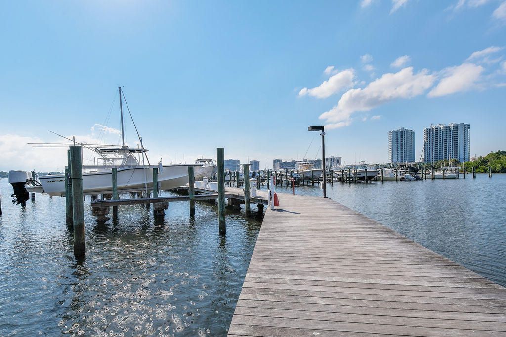 11370 Twelve Oaks Way, Unit 614, North Palm Beach, FL 33408 Photo