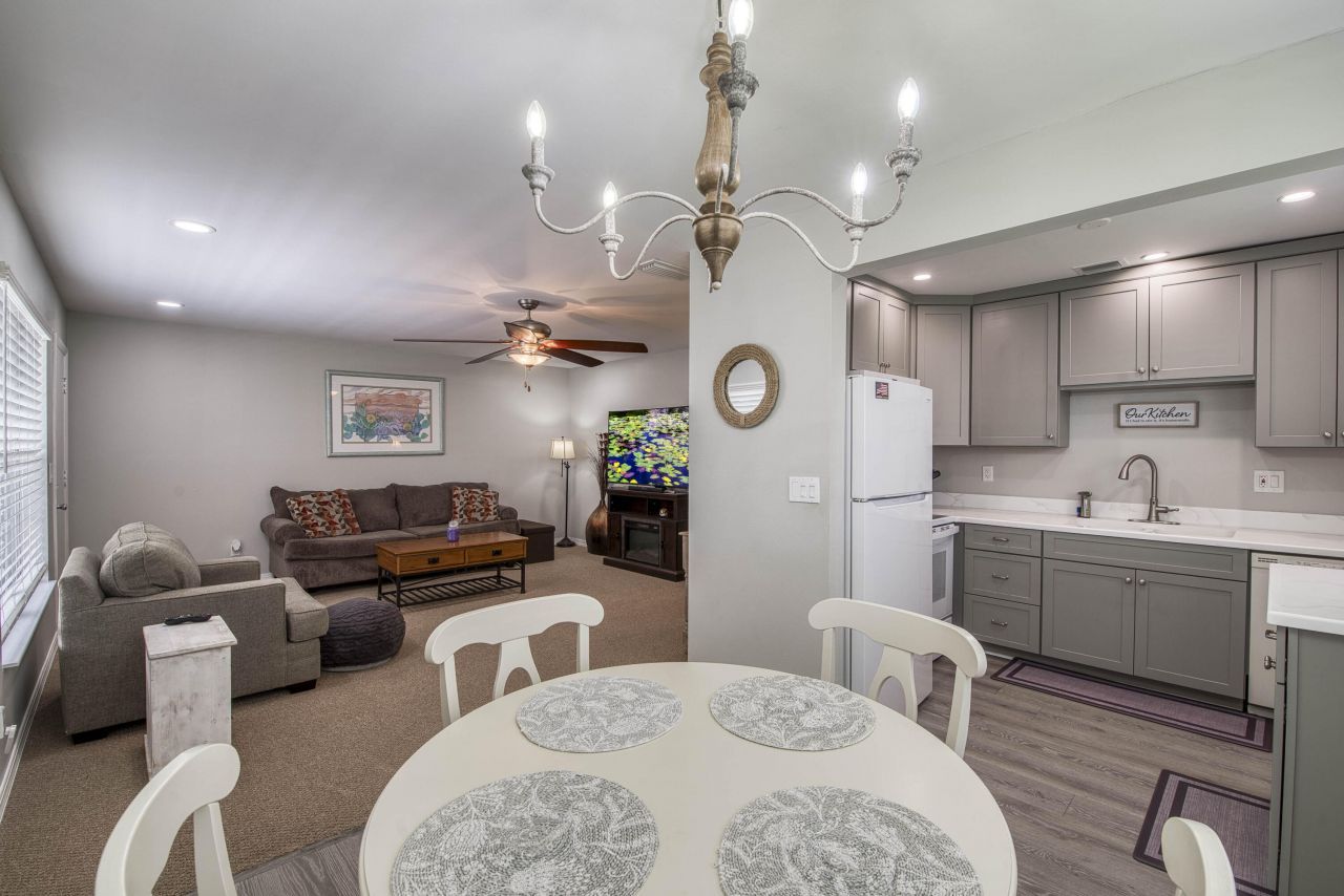 2929 SE Ocean Boulevard, Unit 114-6, Stuart, FL 34996 Photo