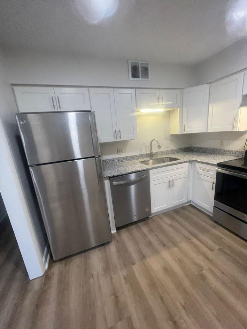 101 Menlo Drive Photo 10