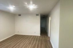 101 Menlo Drive photo 4