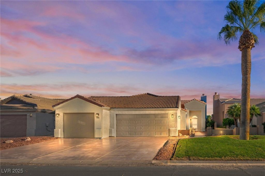 1195 Golf Club Drive, Laughlin, NV 89029 Main Photo