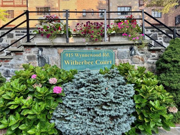 915 Wynnewood Road, Unit G2, Pelham, NY 10803