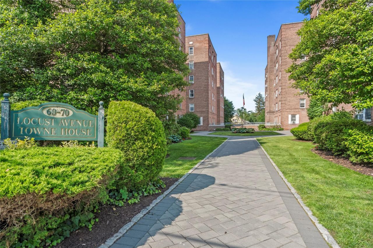 60 Locust Avenue, Unit 610, New Rochelle, NY 10801 Main Photo