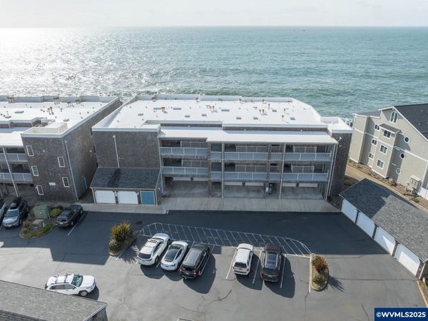 1113 N Highway 101 #44, Depoe Bay, OR 97341