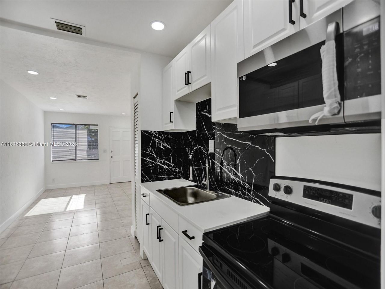 708 N 20th, Unit 1-2, Hollywood, FL 33020 Photo