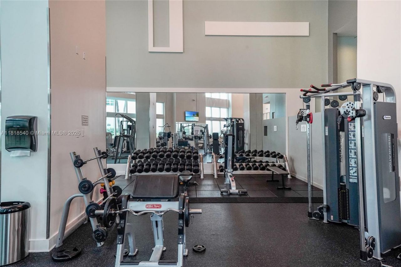 1900 N Bayshore Dr, Unit 1411, Miami, FL 33132 Photo