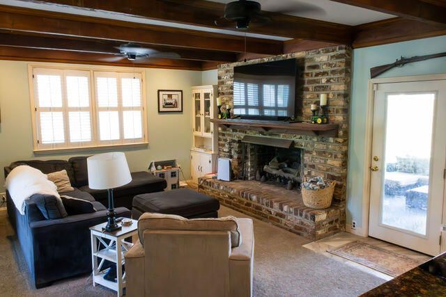 1866 Capri Drive Photo 10