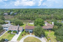 1866 Capri Drive photo 4