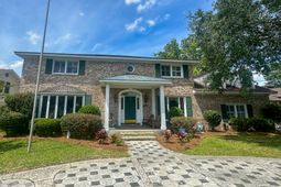 1866 Capri Drive photo 4