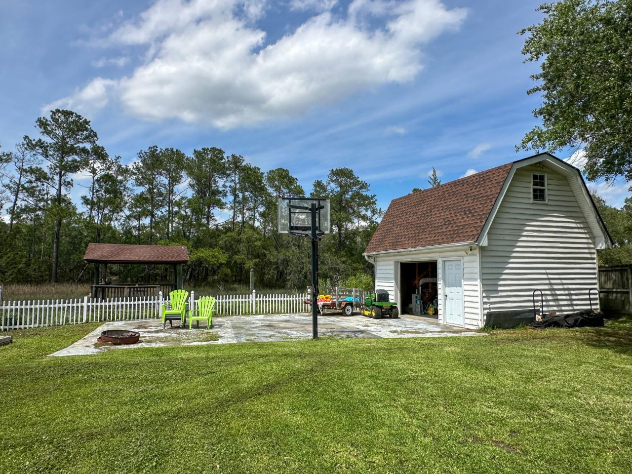 1866 Capri Drive Photo 37