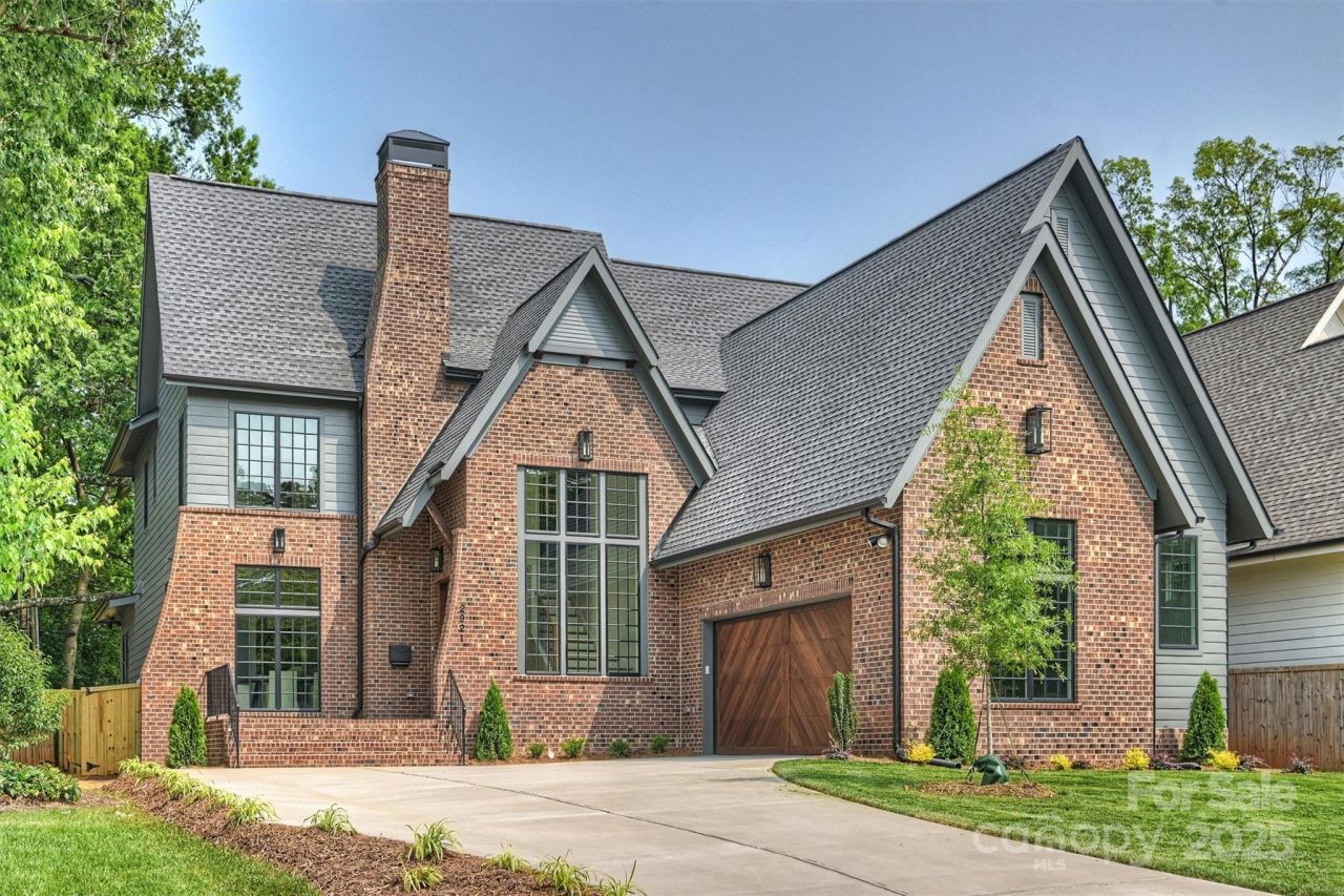 2921 Windsor Avenue, Charlotte, NC 28209 Main Photo