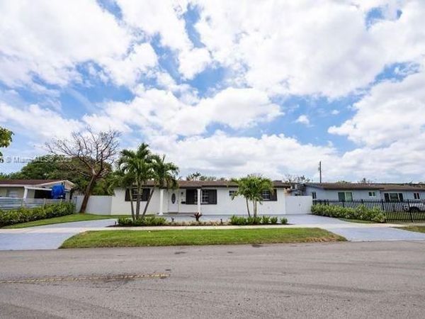 1330 North Dr, Miami, FL 33179