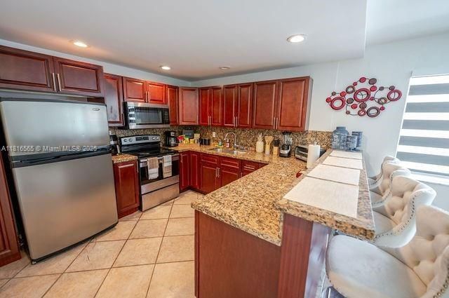 1330 North Dr, Miami, FL 33179 Photo