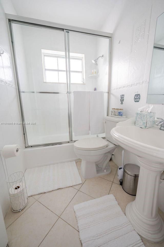 1330 North Dr, Miami, FL 33179 Photo