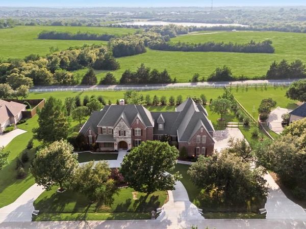 1900 Broken Lance Lane, Rockwall, TX 75032