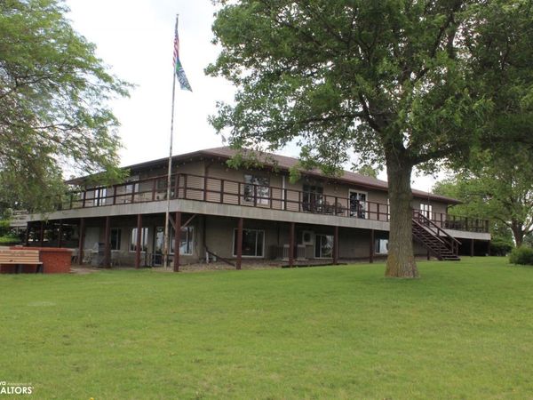 2908 140th Street, Belmond, IA 50421