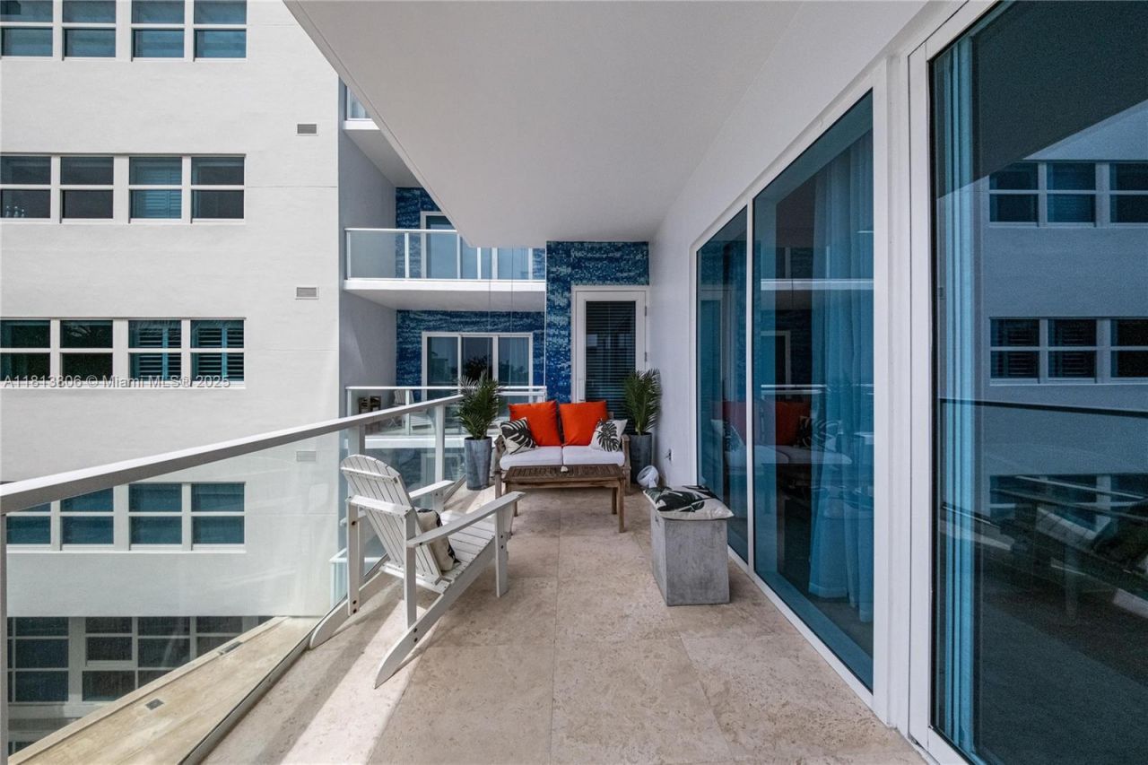 6103 Aqua Ave, Unit 406, Miami Beach, FL 33141 Photo