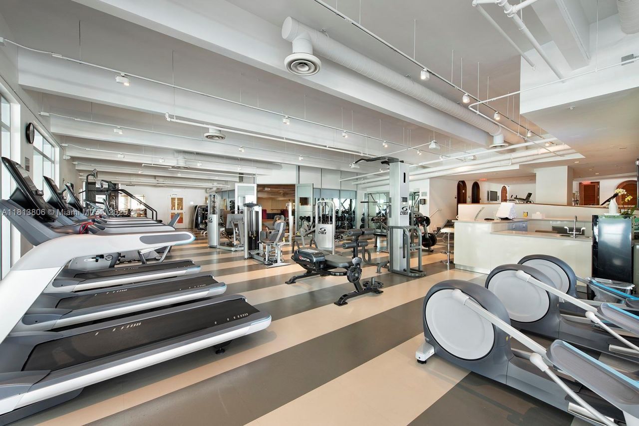 6103 Aqua Ave, Unit 406, Miami Beach, FL 33141 Photo