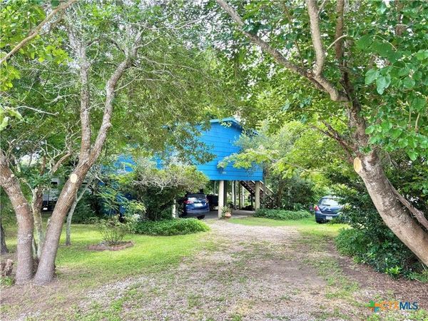 491 Carancahua Boulevard, Palacios, TX 77465