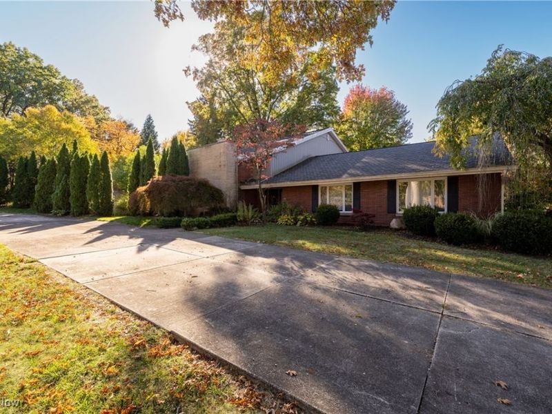 430 Delaware Avenue, Akron, OH 44303 Photo 1