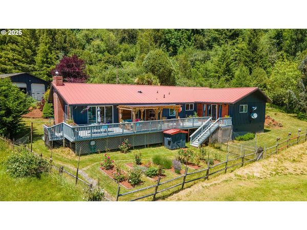 56191 GLEN AIKEN CREEK RD, Coquille, OR 97423