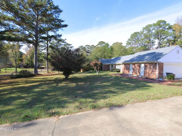 1600 Christine Drive, McComb, MS 39648