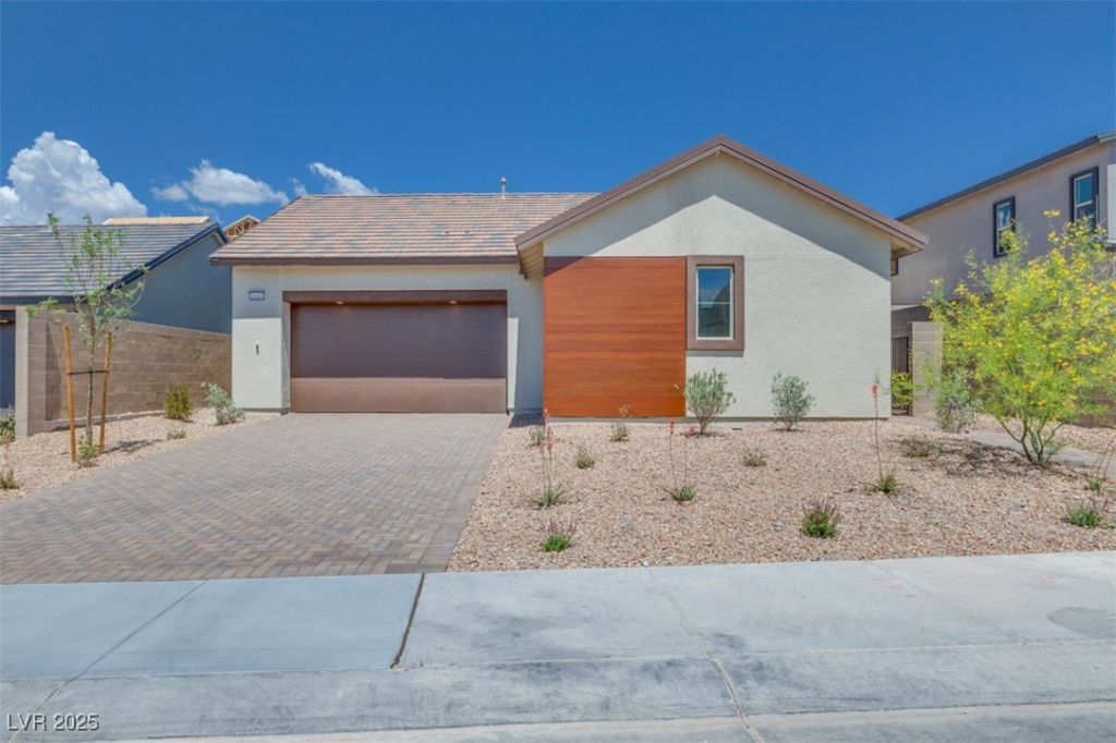 1021 Golden Summit Drive, Las Vegas, NV 89138 Main Photo
