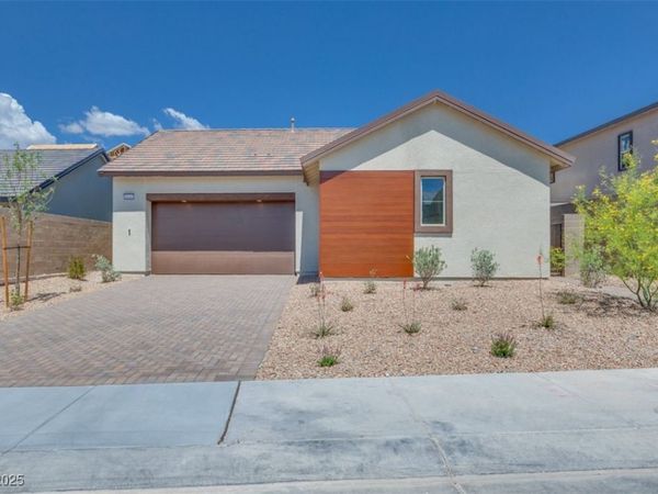 1021 Golden Summit Drive, Las Vegas, NV 89138