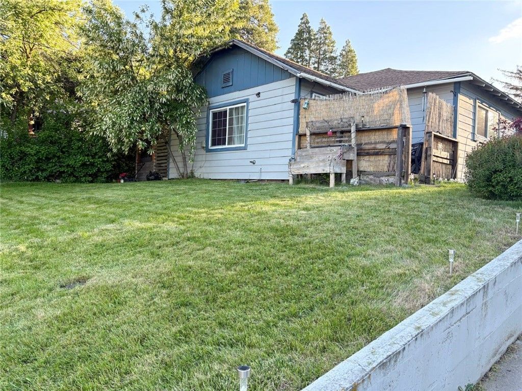 216 College Avenue, Weed, CA 96094 Main Photo