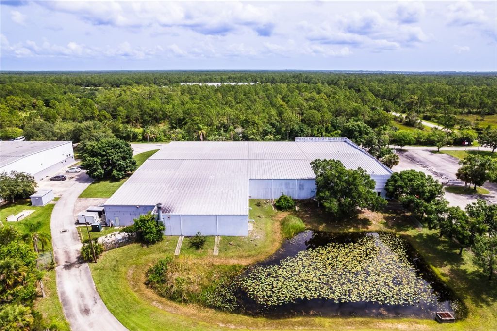 10045 102nd Terrace, Sebastian, FL 32958 Photo