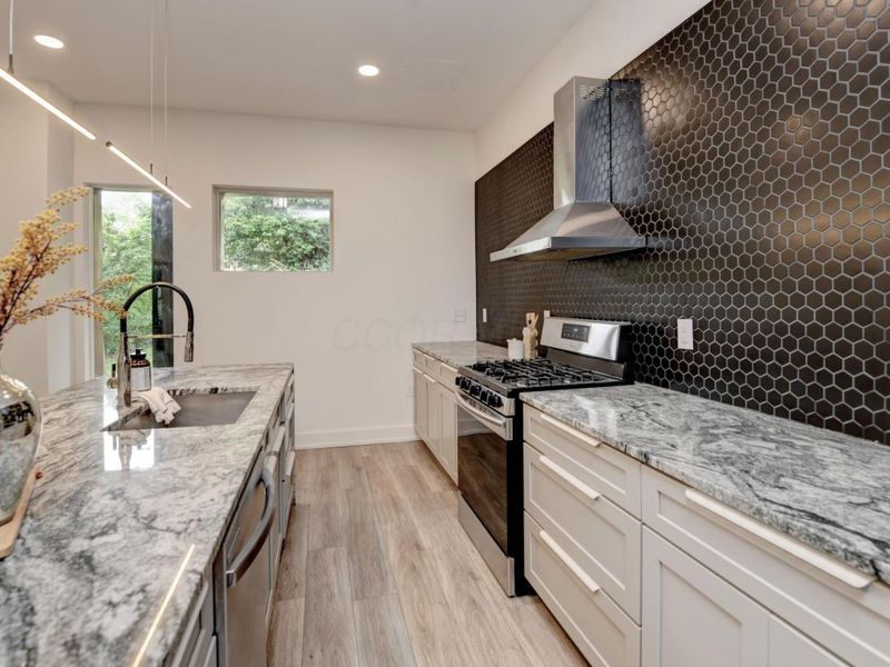 39 Auburn Avenue, Columbus, OH 43205 Photo 12