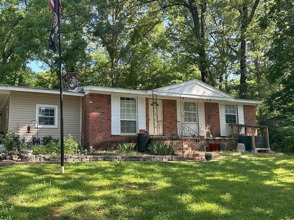 11 S Ontario Drive, Cherokee Village, AR 72529