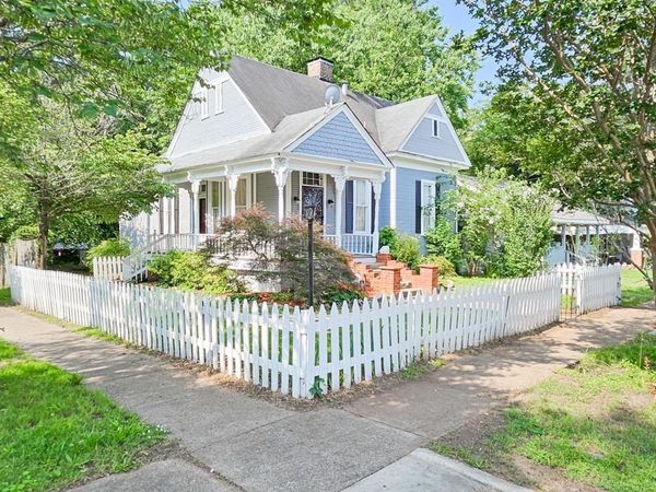 211 Prospect Drive SE, Decatur, AL 35601