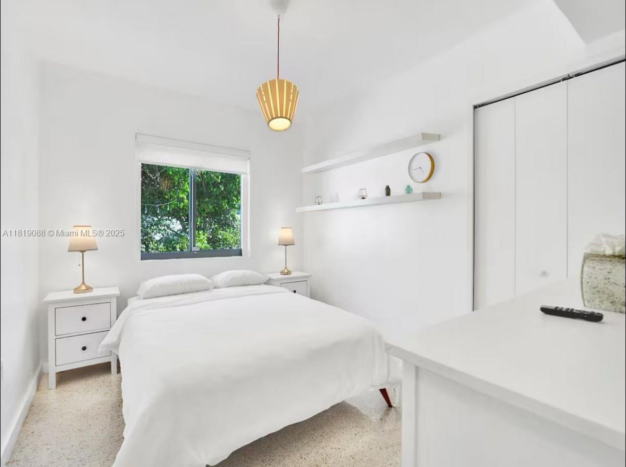 7537 W Treasure Dr, North Bay Village, FL 33141 Photo