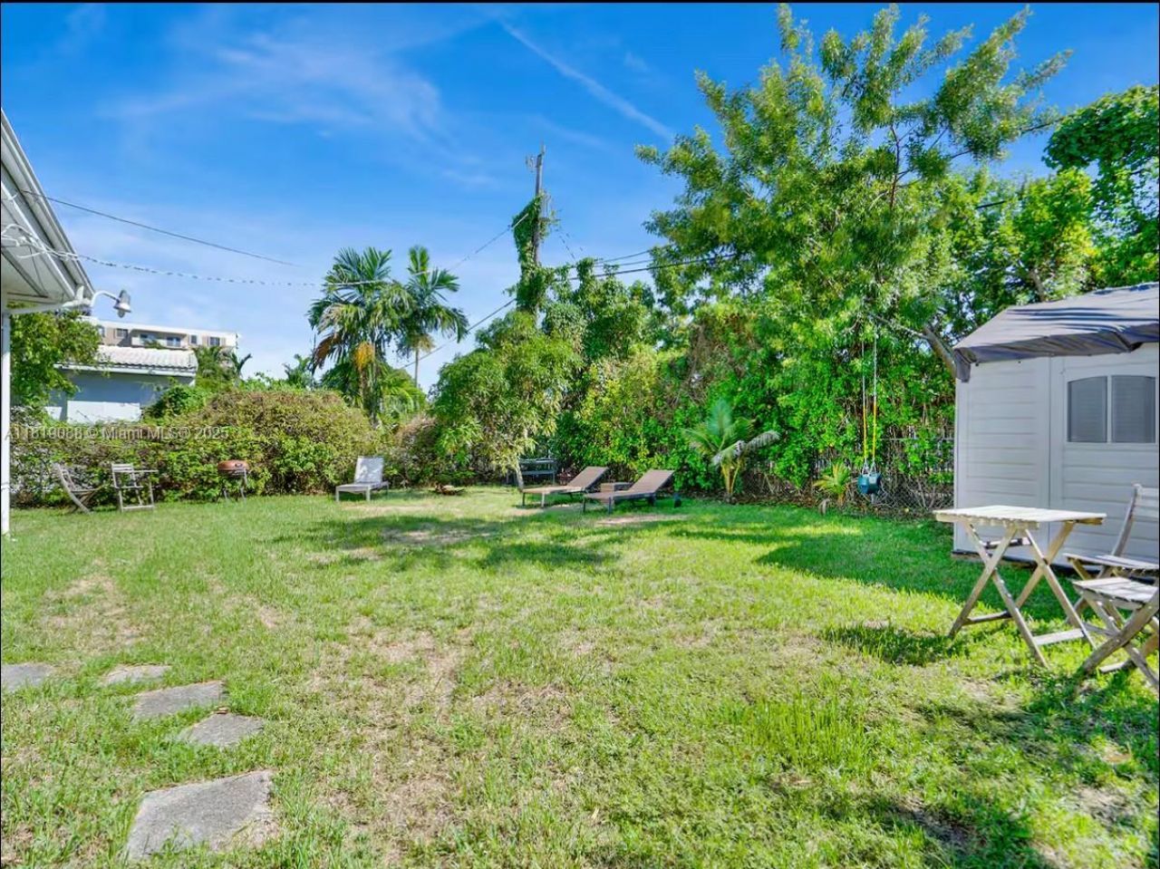 7537 W Treasure Dr, North Bay Village, FL 33141 Photo
