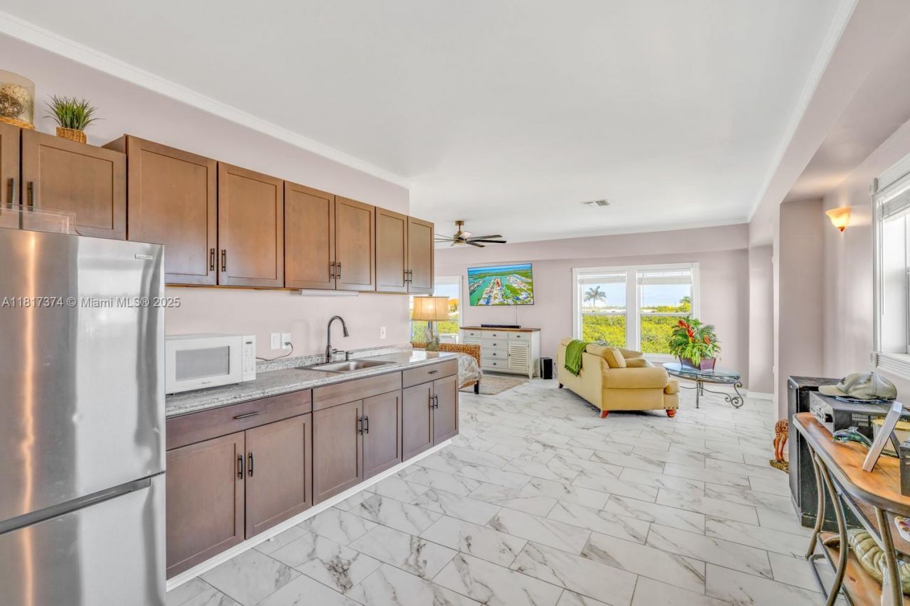 131 Avenue G, Marathon, FL 33050 Photo