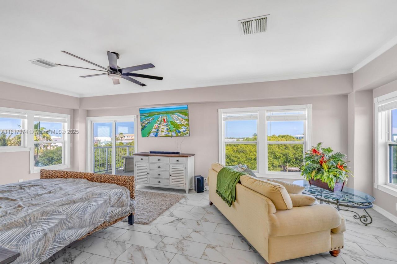 131 Avenue G, Marathon, FL 33050 Photo