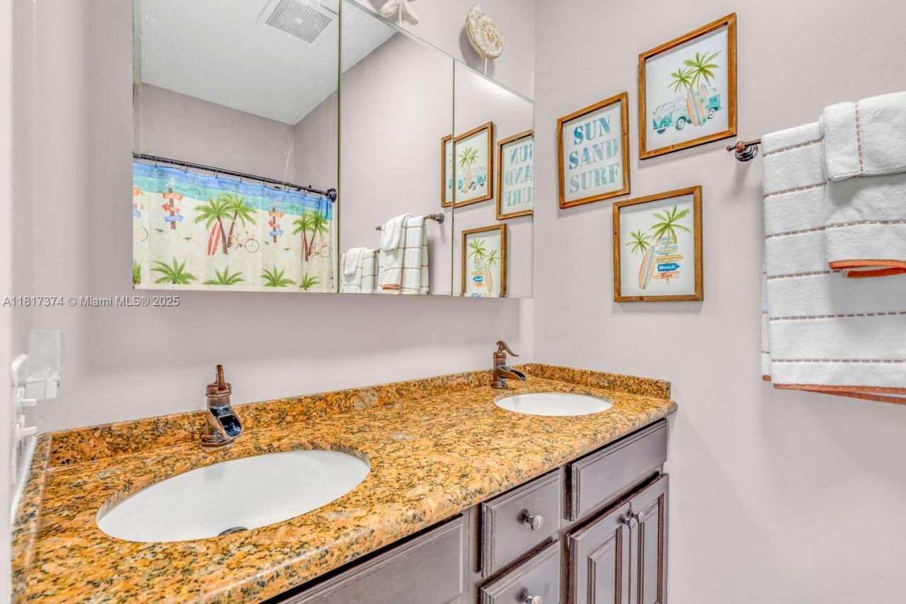 131 Avenue G, Marathon, FL 33050 Photo