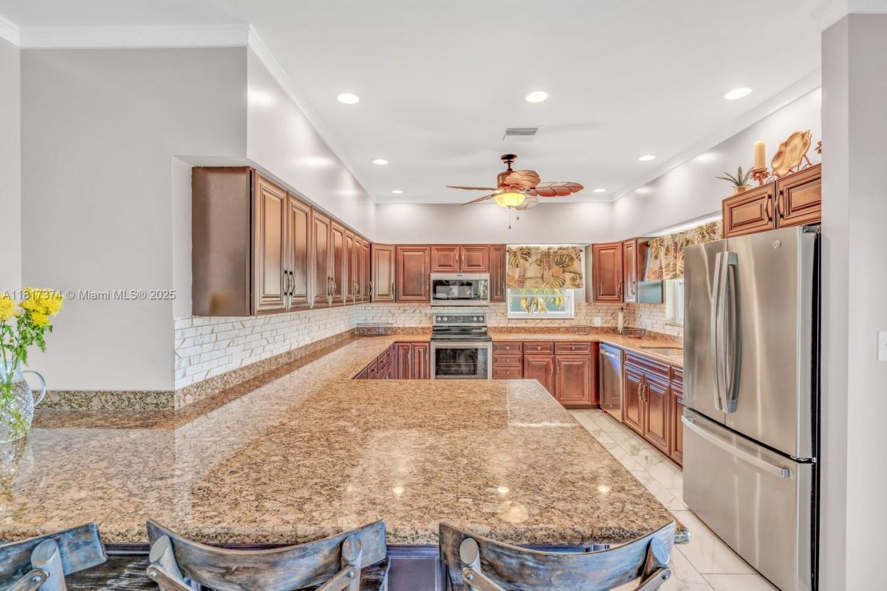 131 Avenue G, Marathon, FL 33050 Photo