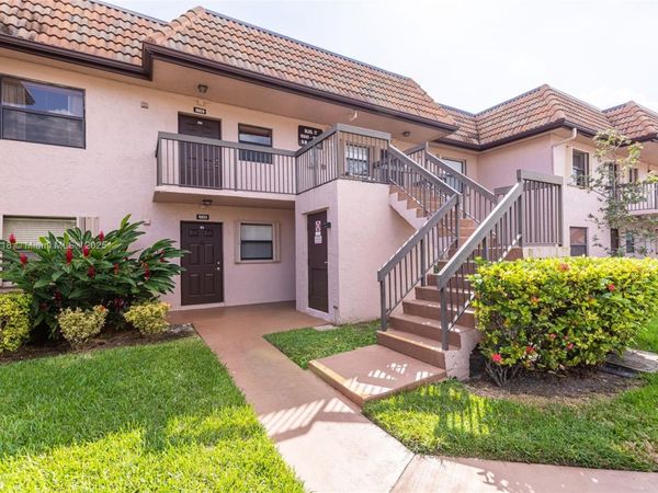 10624 NW 10th St, Unit 103, Pembroke Pines, FL 33026