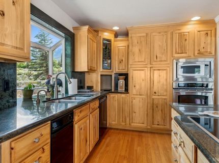 1299 Kingsbury Grade, Gardnerville, NV 89460 Photo