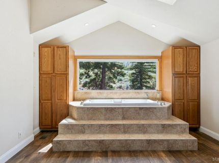 1299 Kingsbury Grade, Gardnerville, NV 89460 Photo