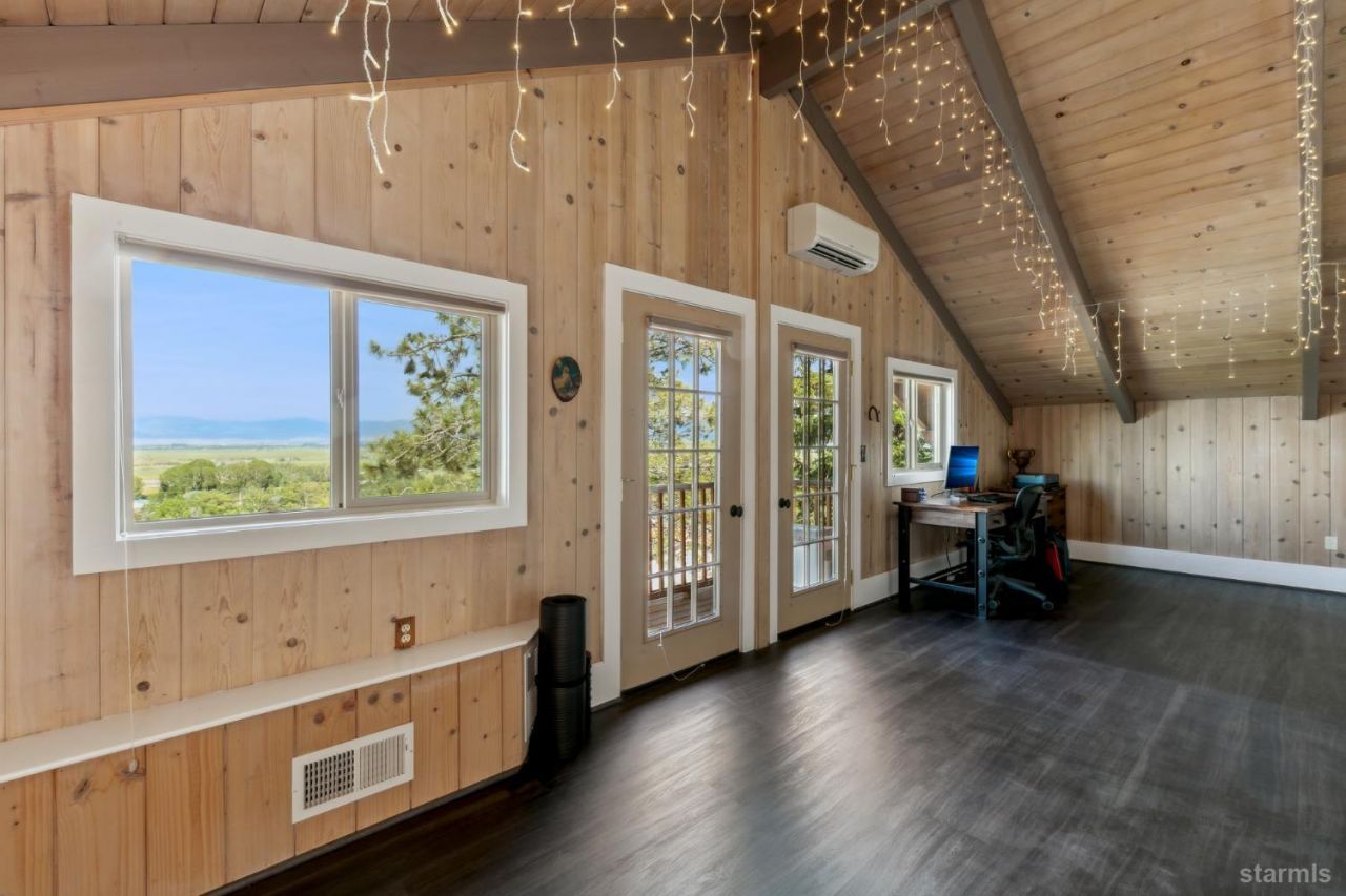 1299 Kingsbury Grade, Gardnerville, NV 89460 Photo