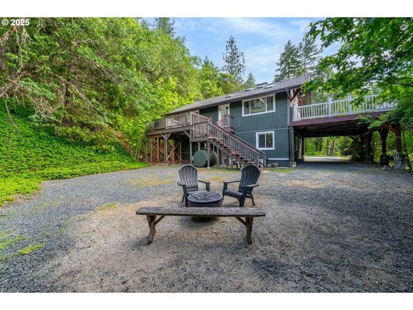 988 SAVAGE CREEK RD, Grants Pass, OR 97527
