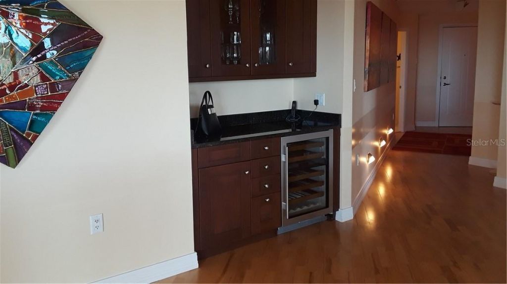 455 Longboat Club Road, Unit 401, Longboat Key, FL 34228 Photo