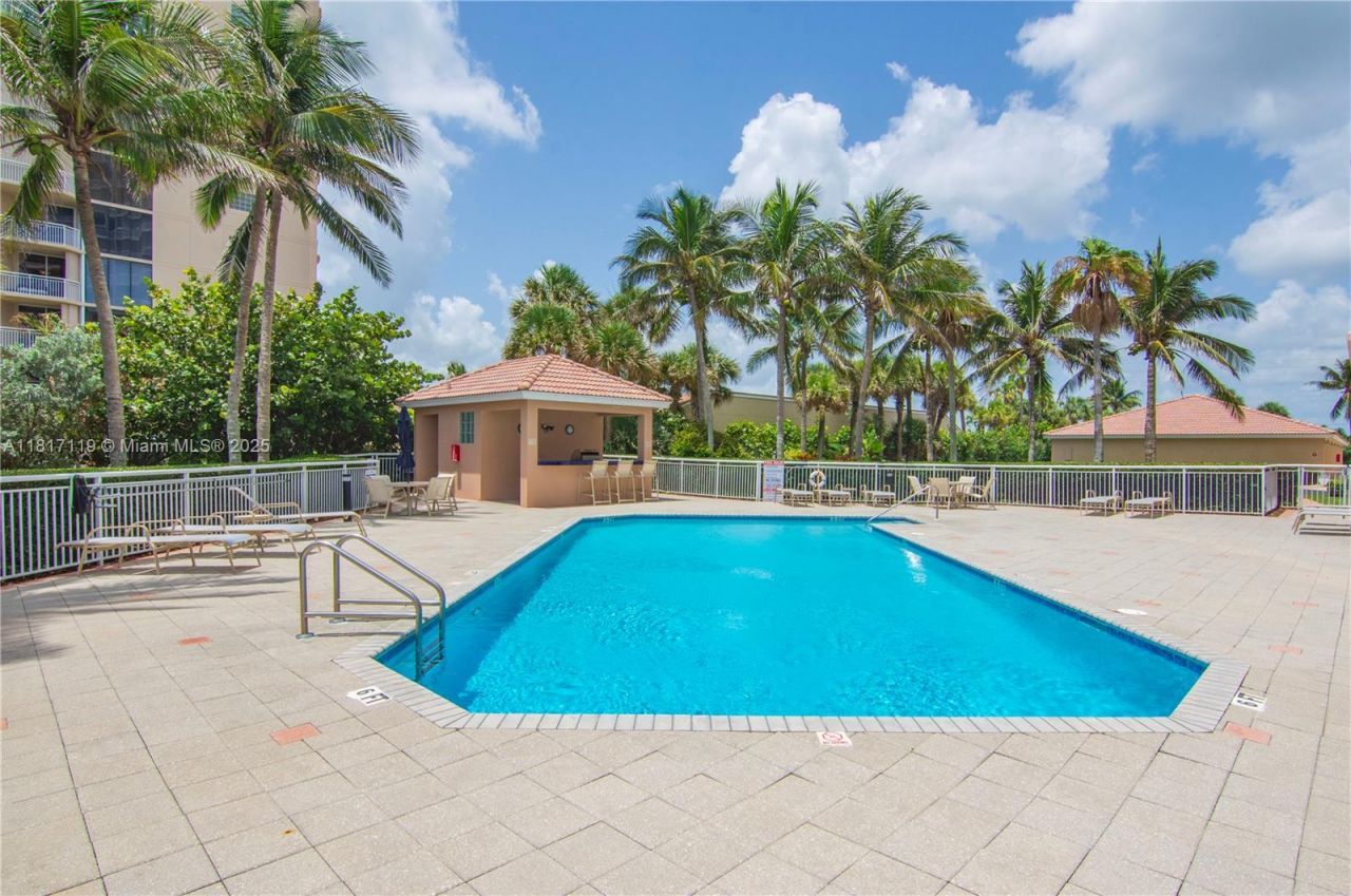 3000 N Highway A1a, Unit 7C, Hutchinson Island, FL 34949 Photo