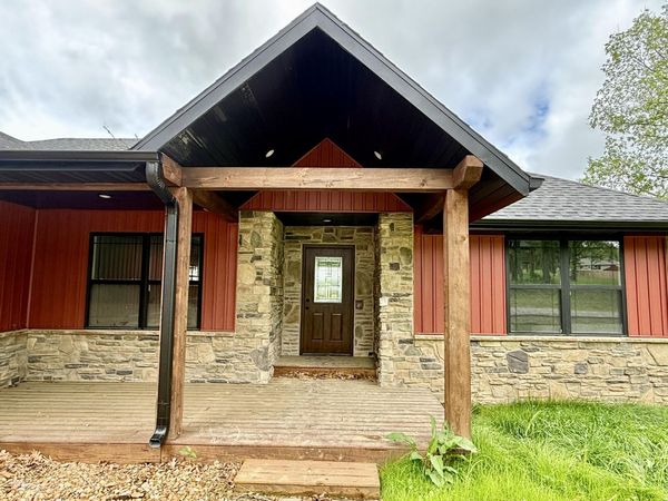 185 Sunshine Avenue, Cabool, MO 65689