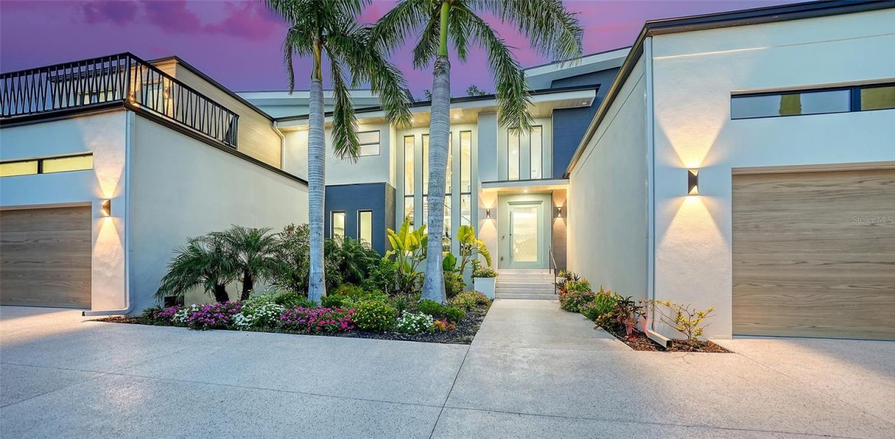 1607 Flower Drive, Sarasota, FL 34239 Photo