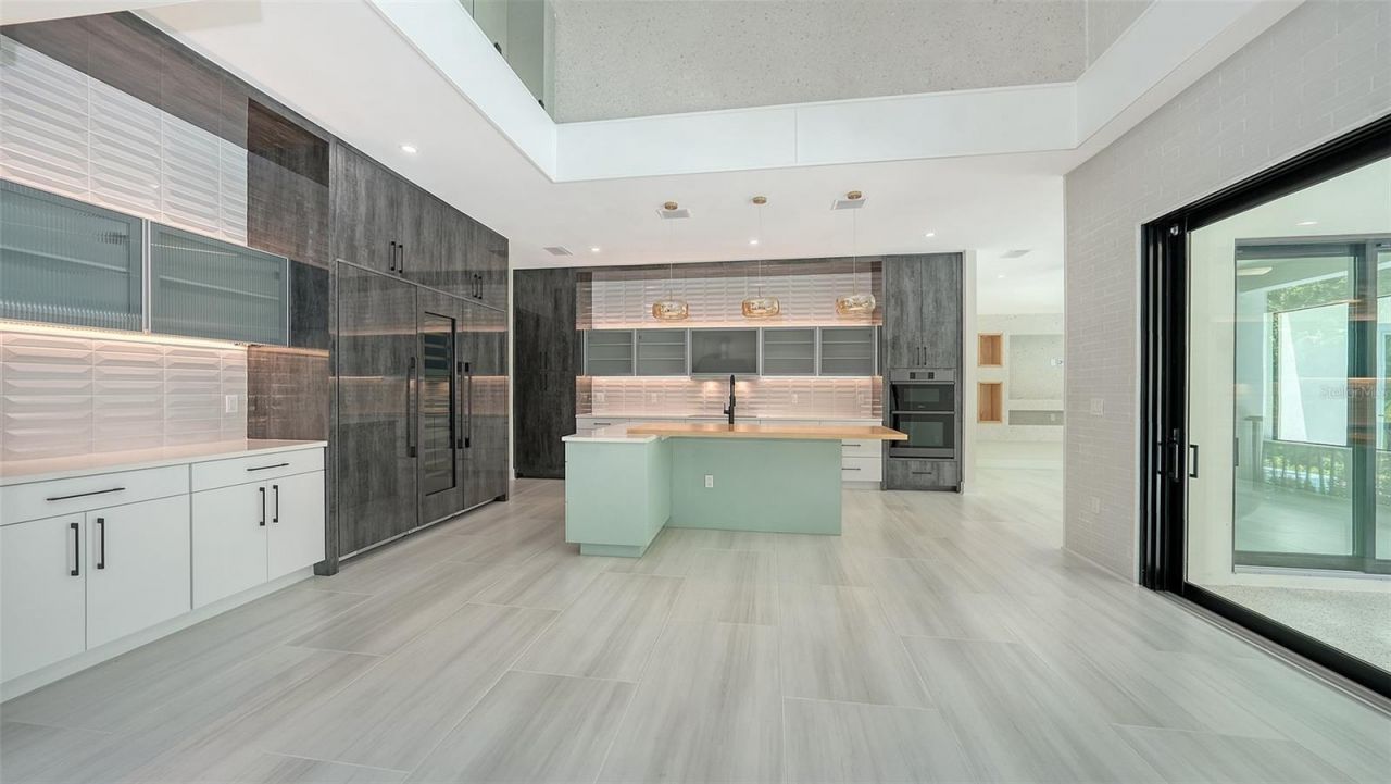 1607 Flower Drive, Sarasota, FL 34239 Photo