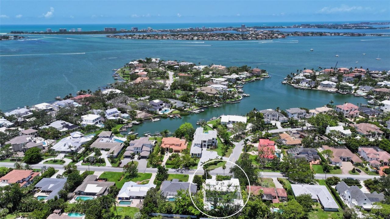 1607 Flower Drive, Sarasota, FL 34239 Photo